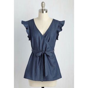 ModCloth Home Cafe Hostess Top in Chambray